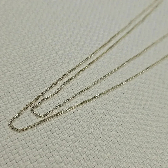 NIB - Retired Stella & Dot Kari Layered Necklace Silver Delicate Versatile - Picture 10 of 14